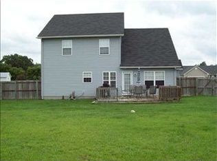 215 Valley Ridge Ln, Jacksonville, NC 28540