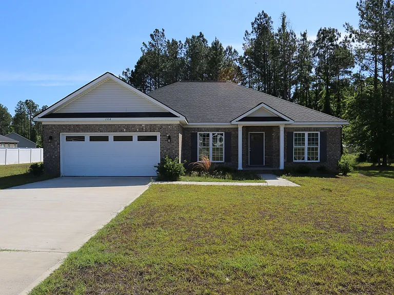 104 Old Auburn Ln — Photo 1