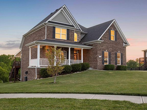 4th image of 172 Tuscany Way