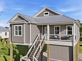 10093 E Shorecrest Rd, Biloxi, MS 39532