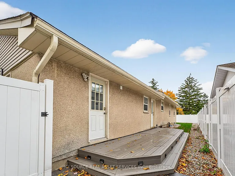 10 Draper Dr — Photo 32