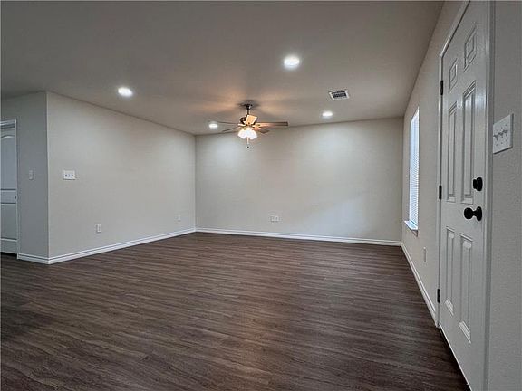 5th image of 102 Pecan Dr #A-b