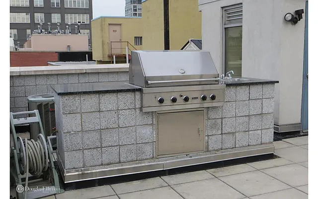 Rented by Douglas Elliman | media 20