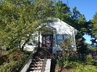 162 Perham St, West Roxbury, MA 02132