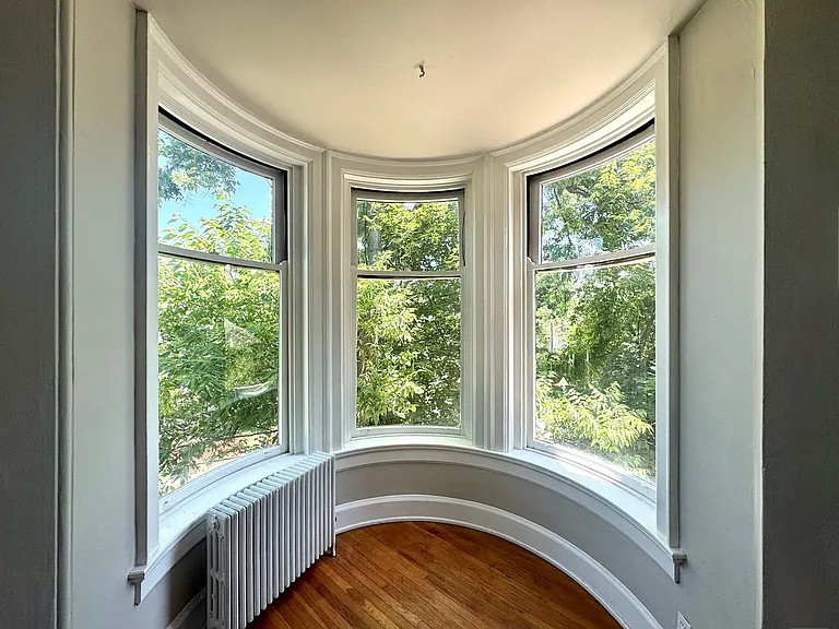 211 Loraine Ave — Photo 12