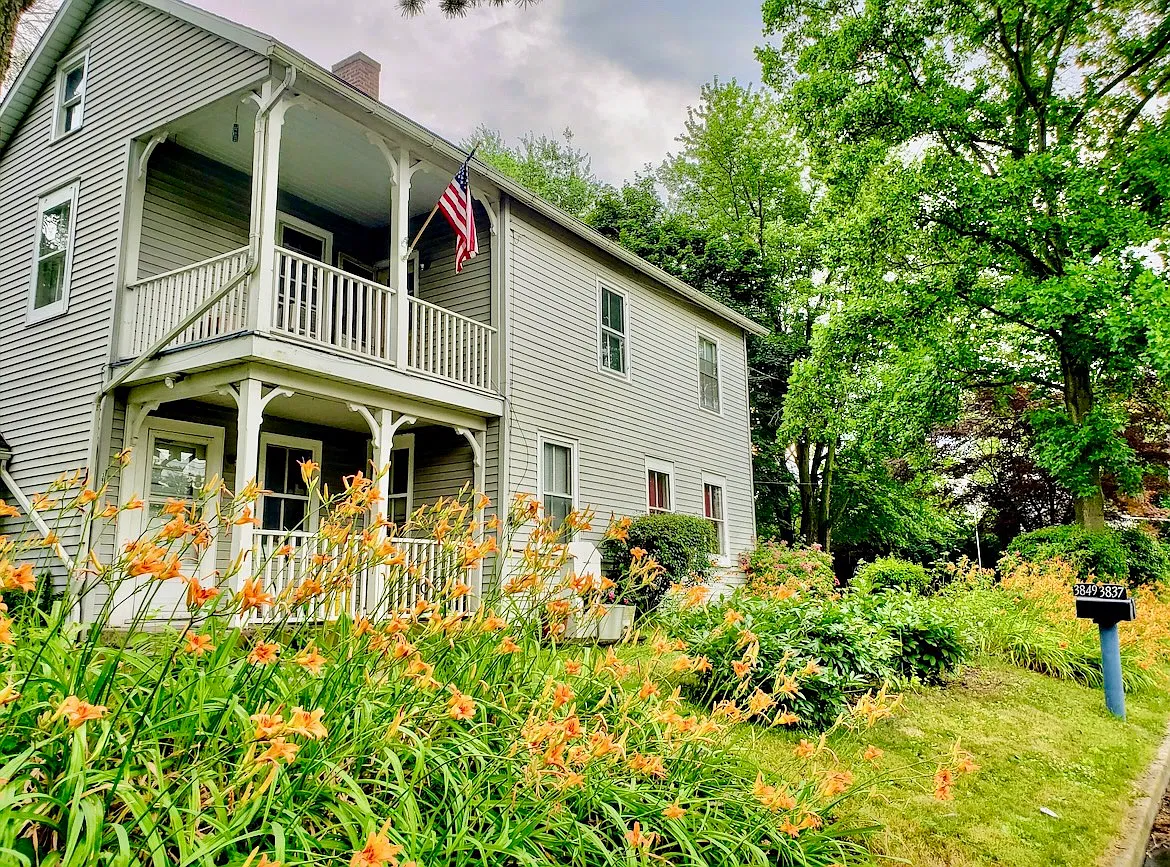 3849 Township Line Rd — Photo 1