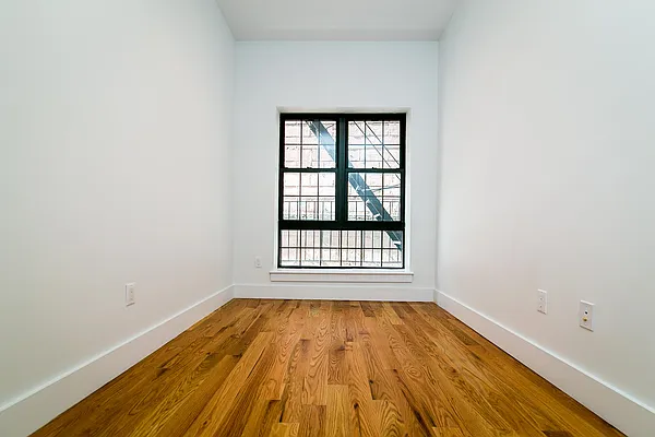 Rented by Nooklyn NYC LLC | media 72