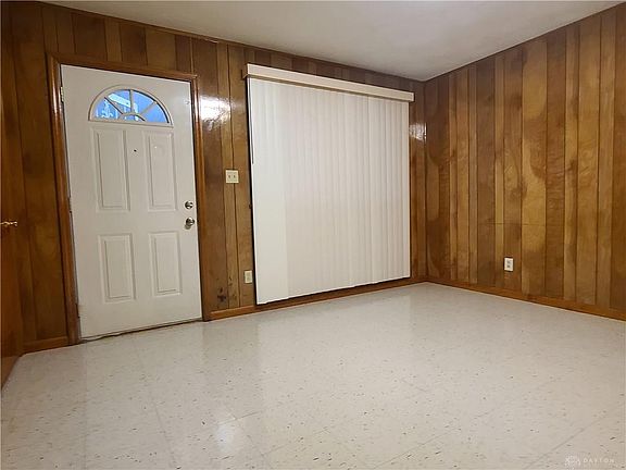 5th image of 1213 Rossiter Dr