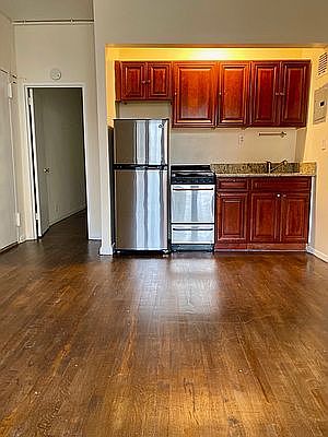 1st image of 35 W 64th St #F5
