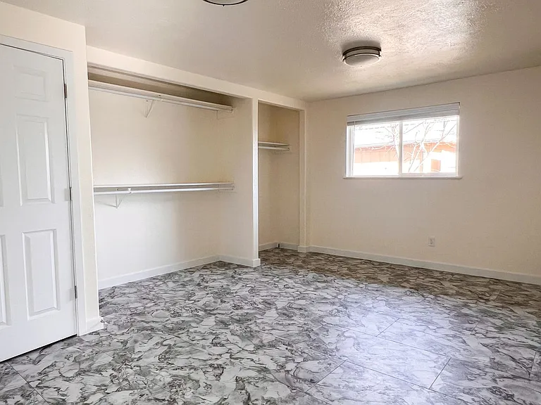 260 Hobbs St — Photo 9