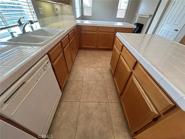 1531 Preston Dr — Photo 35