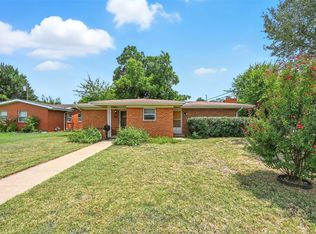 2450 Cambridge Dr, Irving, TX 75061