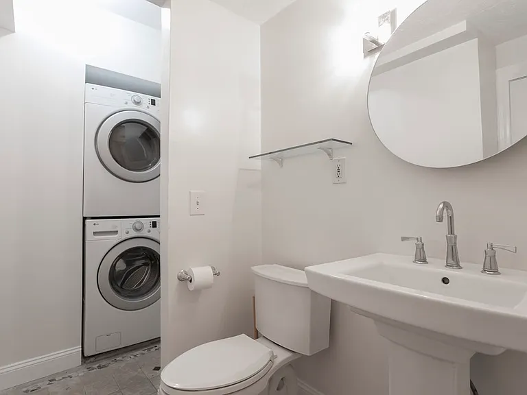 101 Cedar St #2 — Photo 14