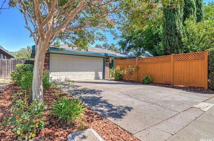 1st image of 5039 Cypress Ave