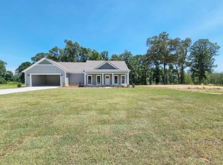 165 Buck Run Dr, Leesburg, GA 31763