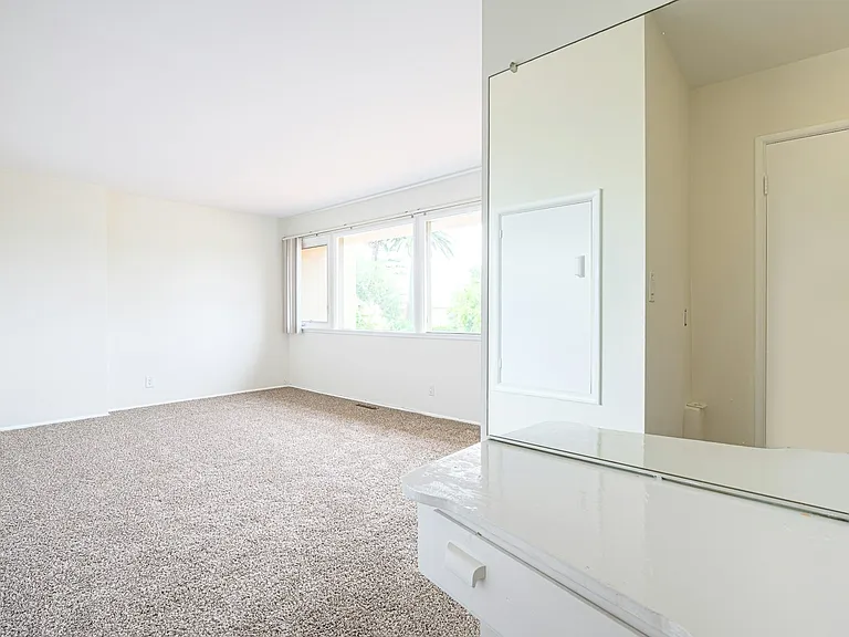 552 Via Del Monte — Photo 27