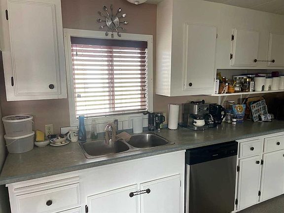 4th image of 39 S Southridge Cres