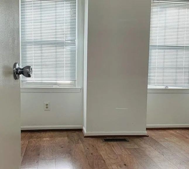 20520 Strath Haven Dr — Photo 7