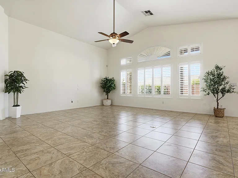 4441 E Cottonwood Ln — Photo 15