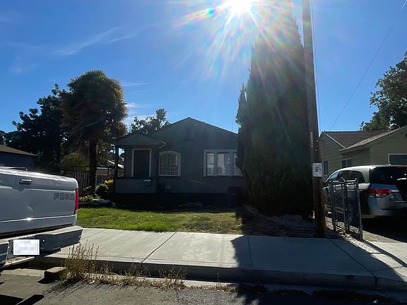 2nd image of 727 Grant St