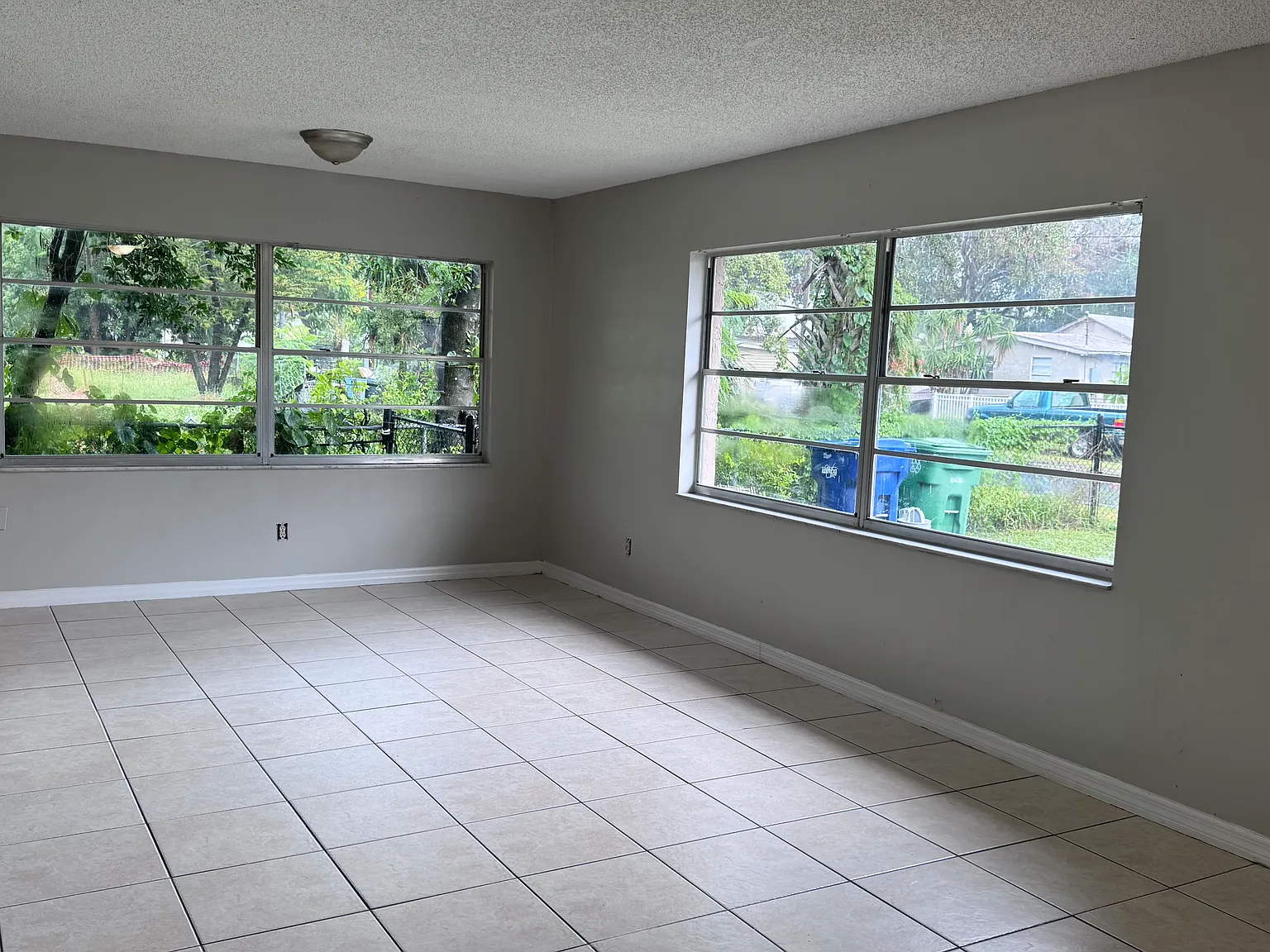 2 bed, 900 sqft, $1,500 — Photo 3