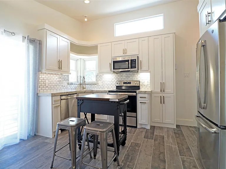 2310 McDuffie St #G7 — Photo 4