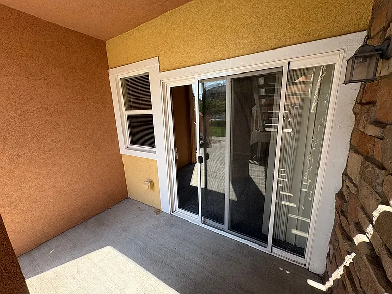 1002 Lucca Dr — Photo 15
