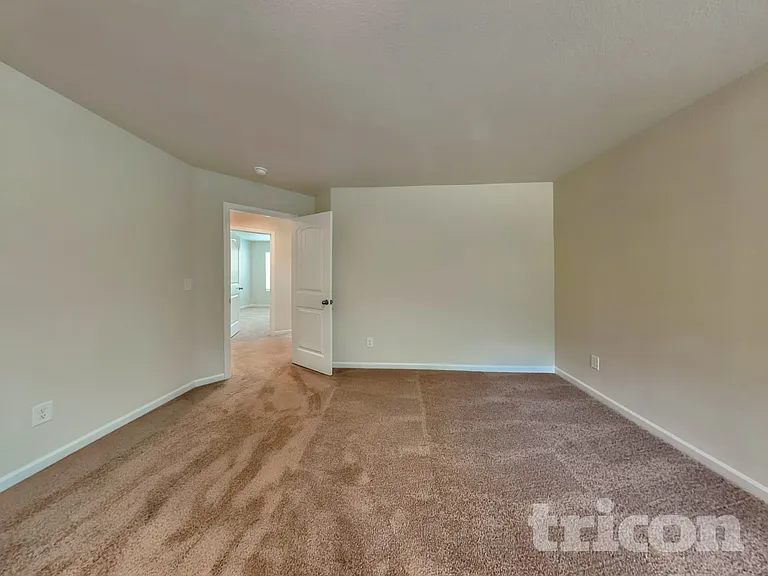 10 Parkers Gate Dr — Photo 14