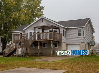 3830 N Shore Dr, Moline, IL 61265