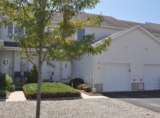 27 Blue Heron Ln #27, Bayville, NJ 08721