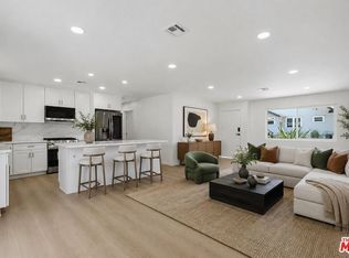 1832 N Summit Ave, Pasadena, CA 91103