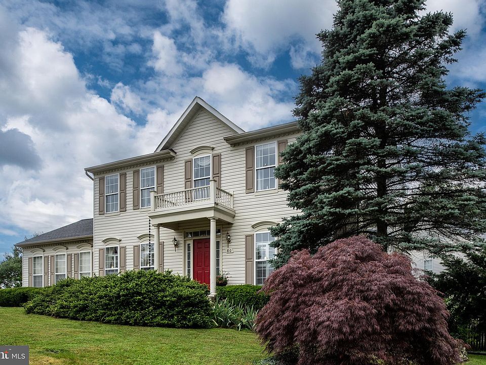 1st image of 80 Basalt Dr