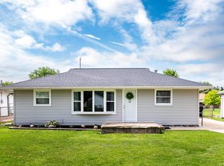 108 Duensing Ln, Washington, IL 61571