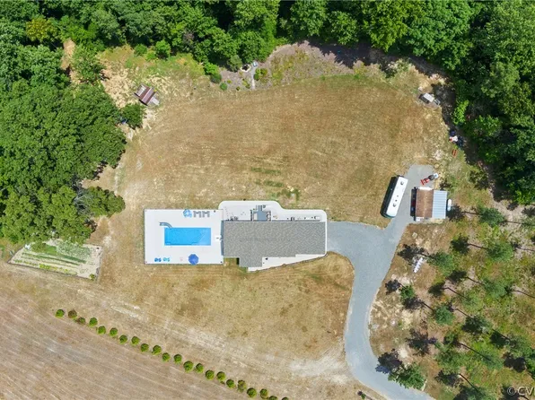 8258 Mount Eagle Rd, Ashland, VA 23005