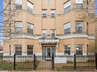 1017 S Lytle St APT 301, Chicago, IL 60607