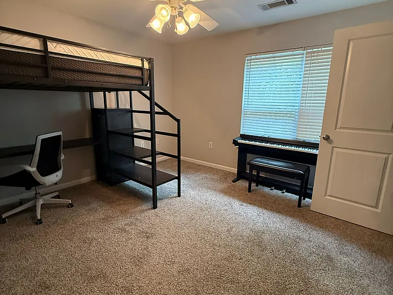 1035 Barnett Shoals Rd #1024 — Photo 6