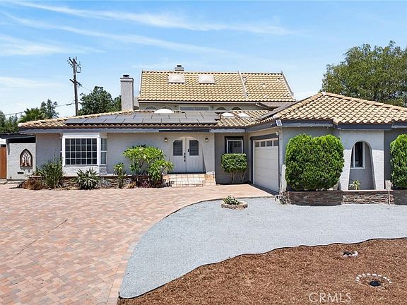 4th image of 11610 Cornell Ave