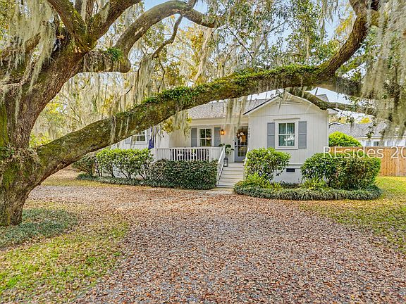 2nd image of 2100 Pigeon Point Rd