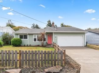 240 NE 10th Ct, Newport, OR 97365