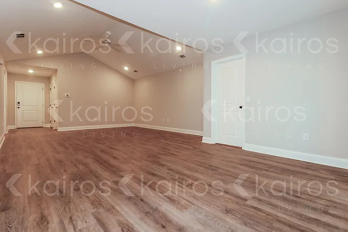 155 Cottage Grove Rd — Photo 7