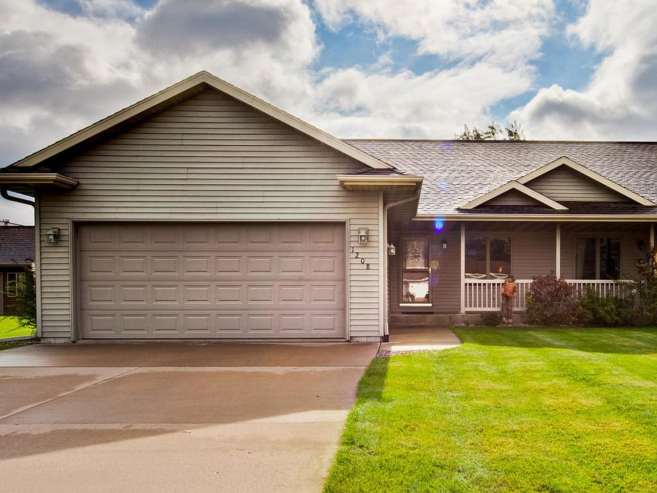 1st image of 1208 Harvest Cir