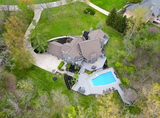 613 Cardinal Hill Ln, Powell, OH