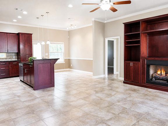 5th image of 3434 Garrett Ln