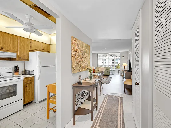 8110 Sunrise Lakes Boulevard #202, Sunrise, FL 33322