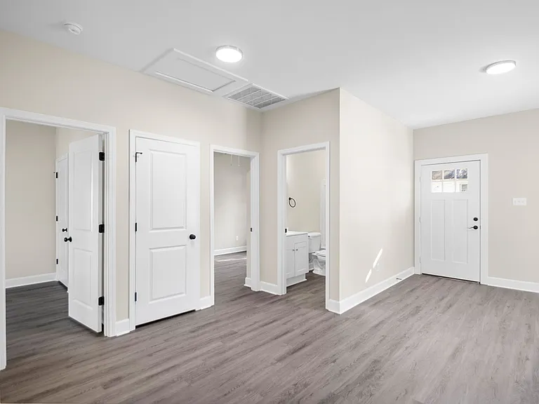 1523 S Cedar St — Photo 11