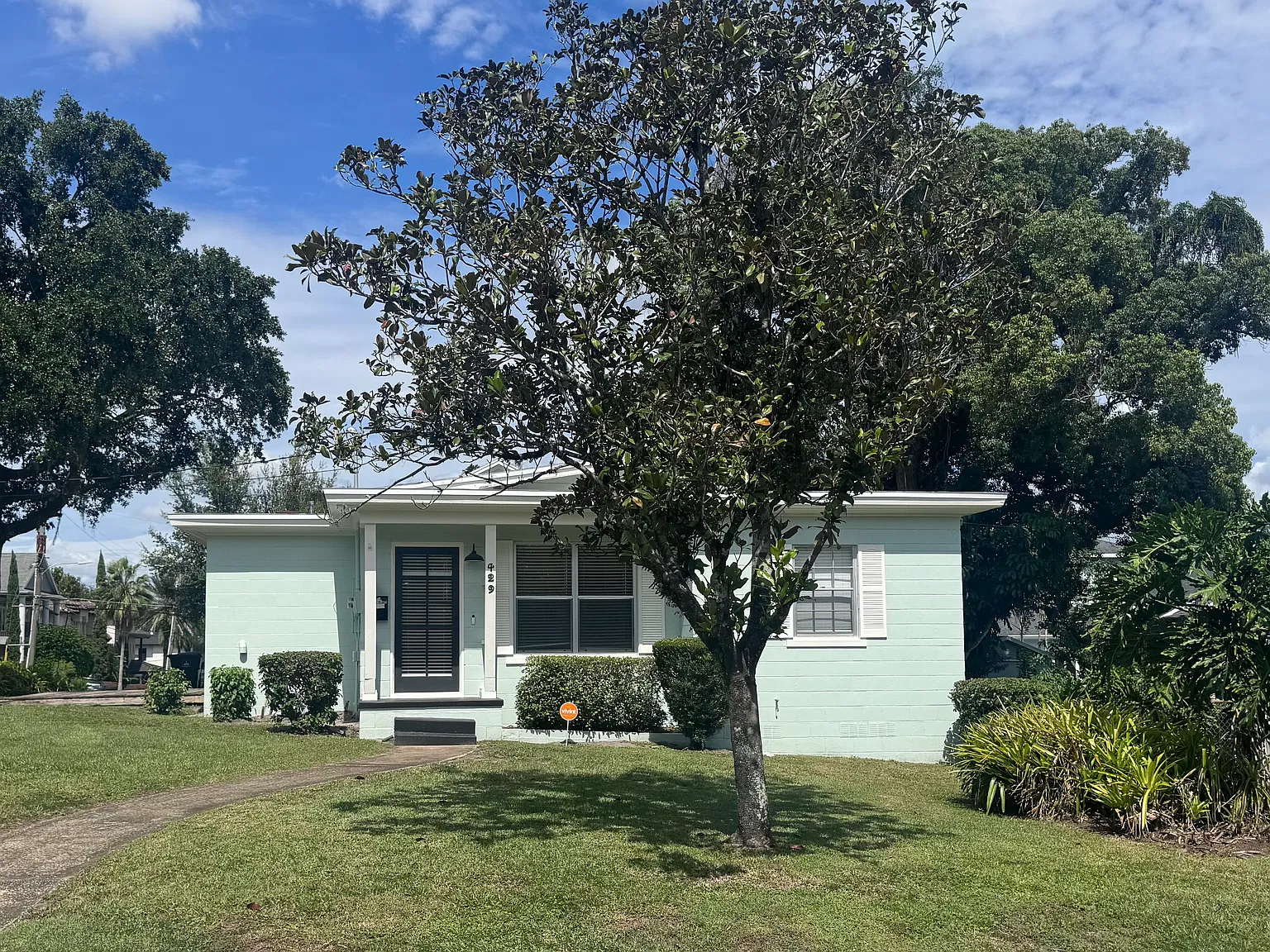 2 bed, 1.5 bath, 1250 sqft, $2,475 — Photo 1