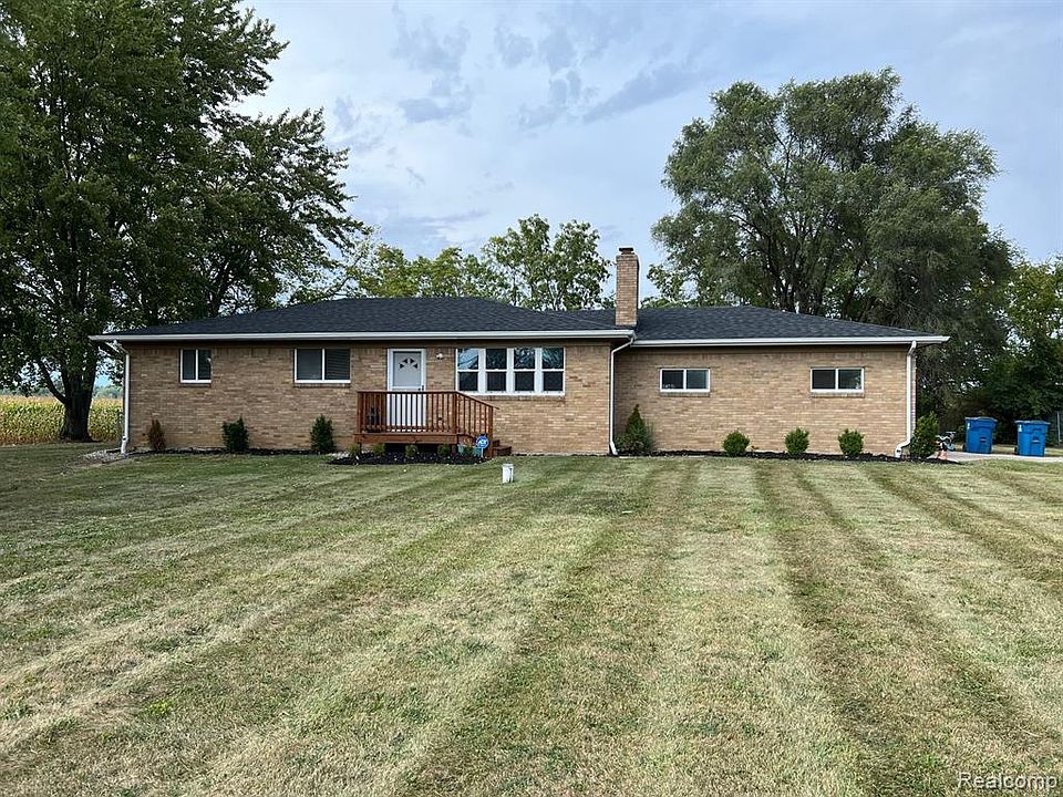 1st image of 8322 Corunna Rd