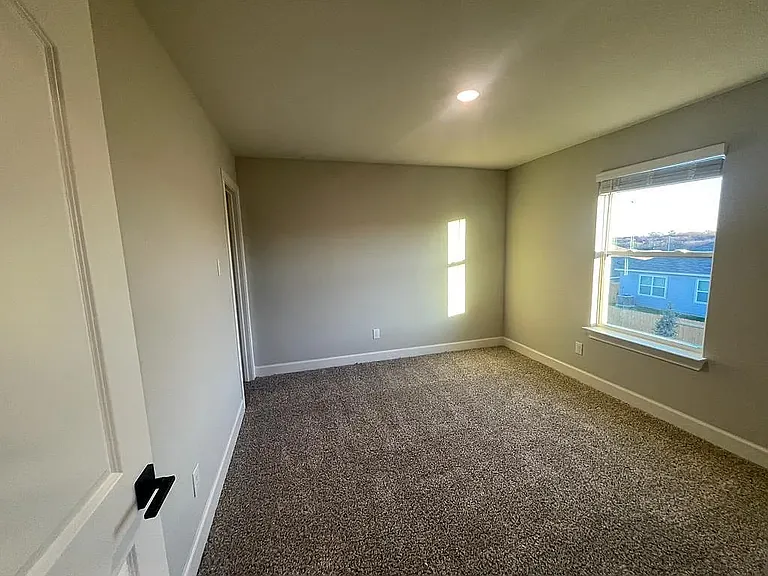 312 Lone Wolf Trl — Photo 12