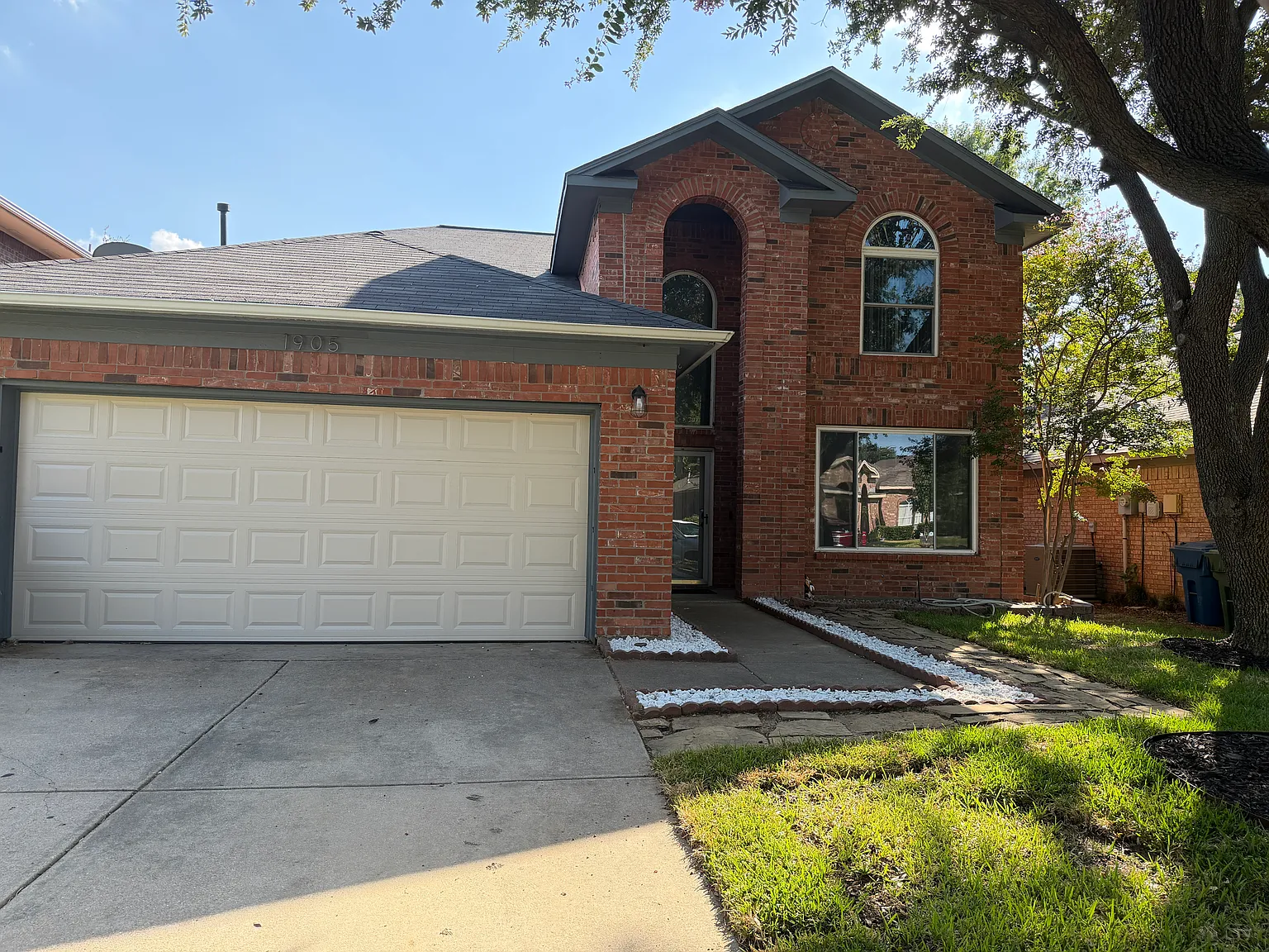 1905 Barrens Cir — Photo 1