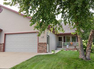 1031 Kristy Ln, Onalaska, WI 54650